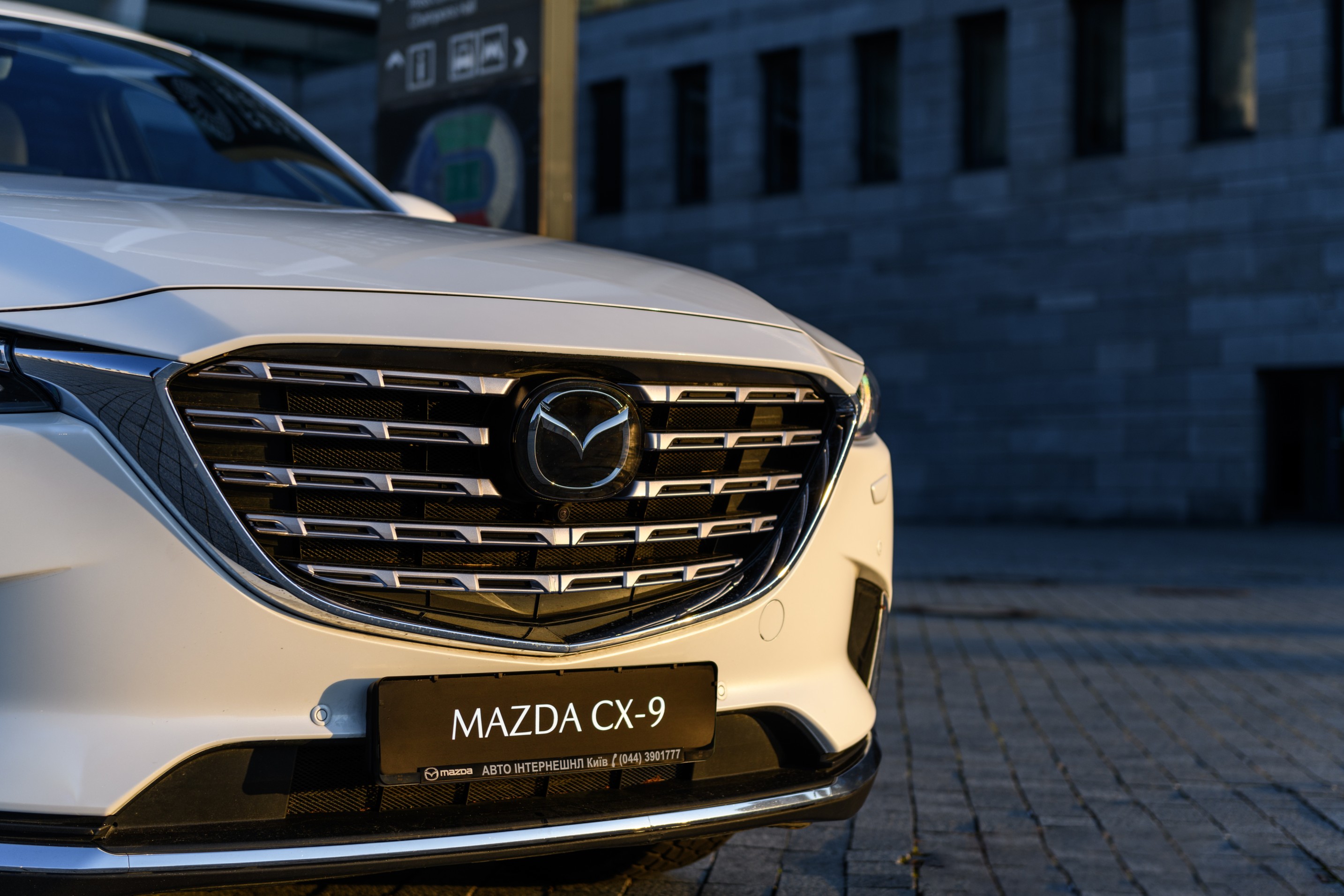 Used Mazda auto parts hero image